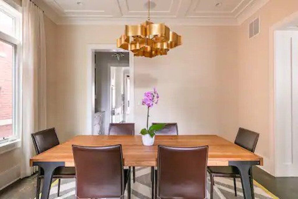 Photo of Livingroom in Lakeview