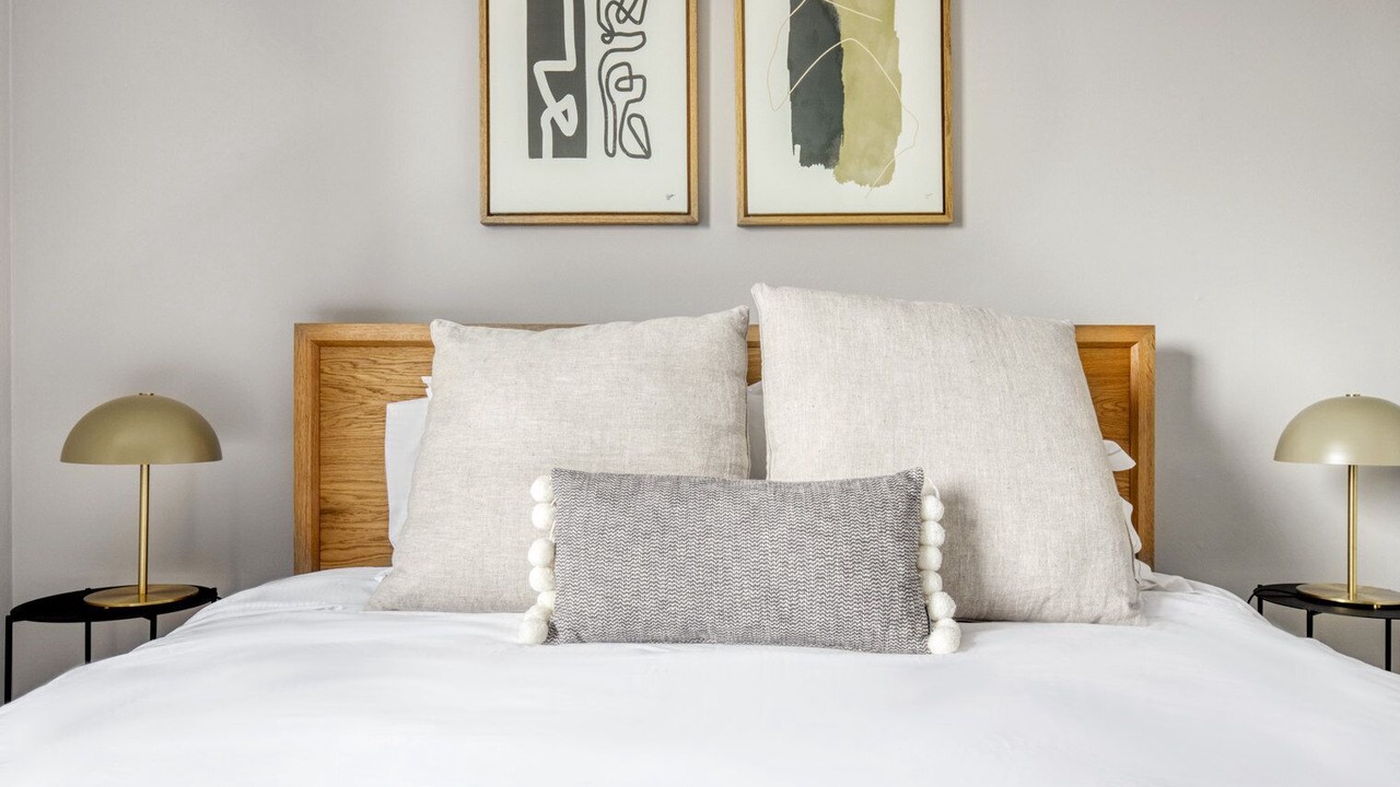 Photo of Bedroom in Lake View East