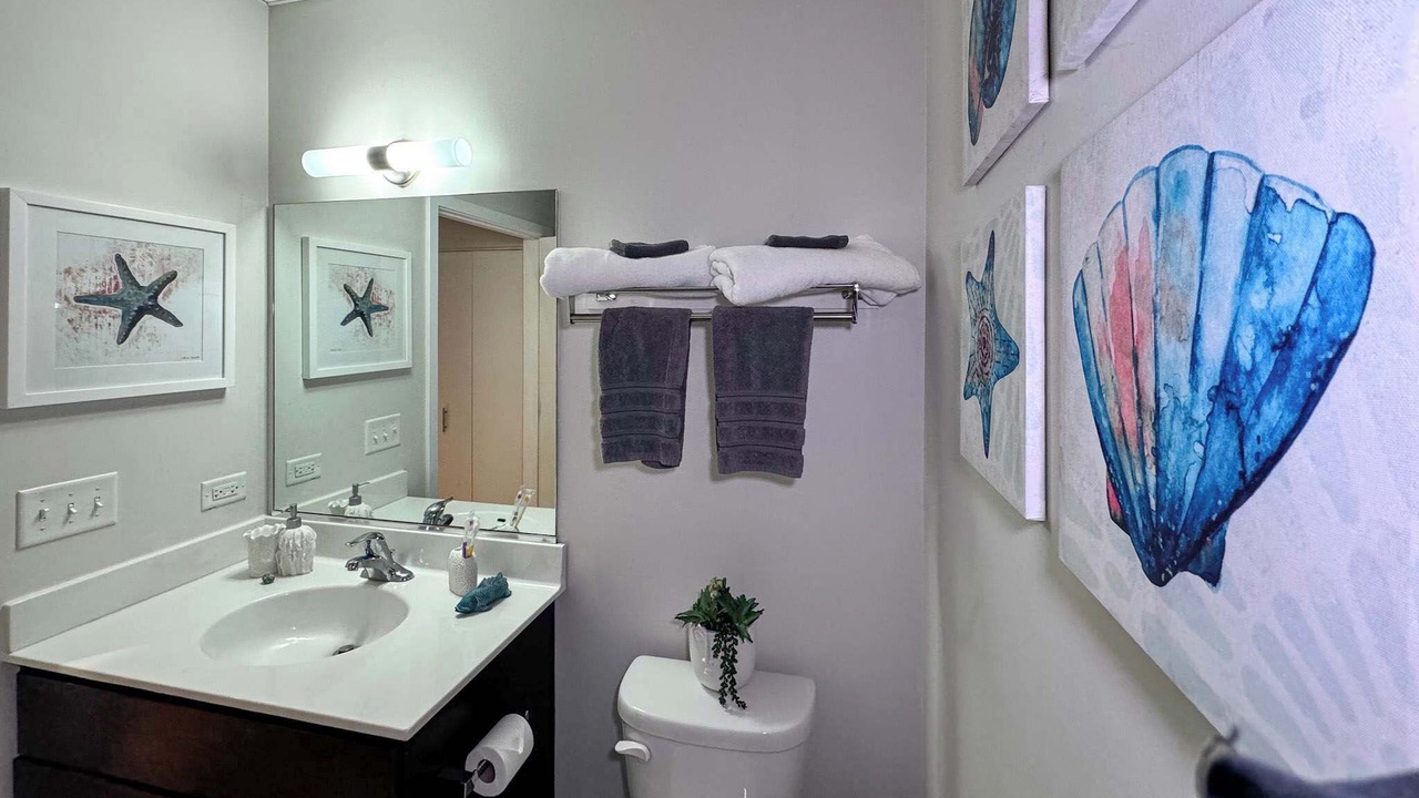 Photo of Bathroom in Near South Side