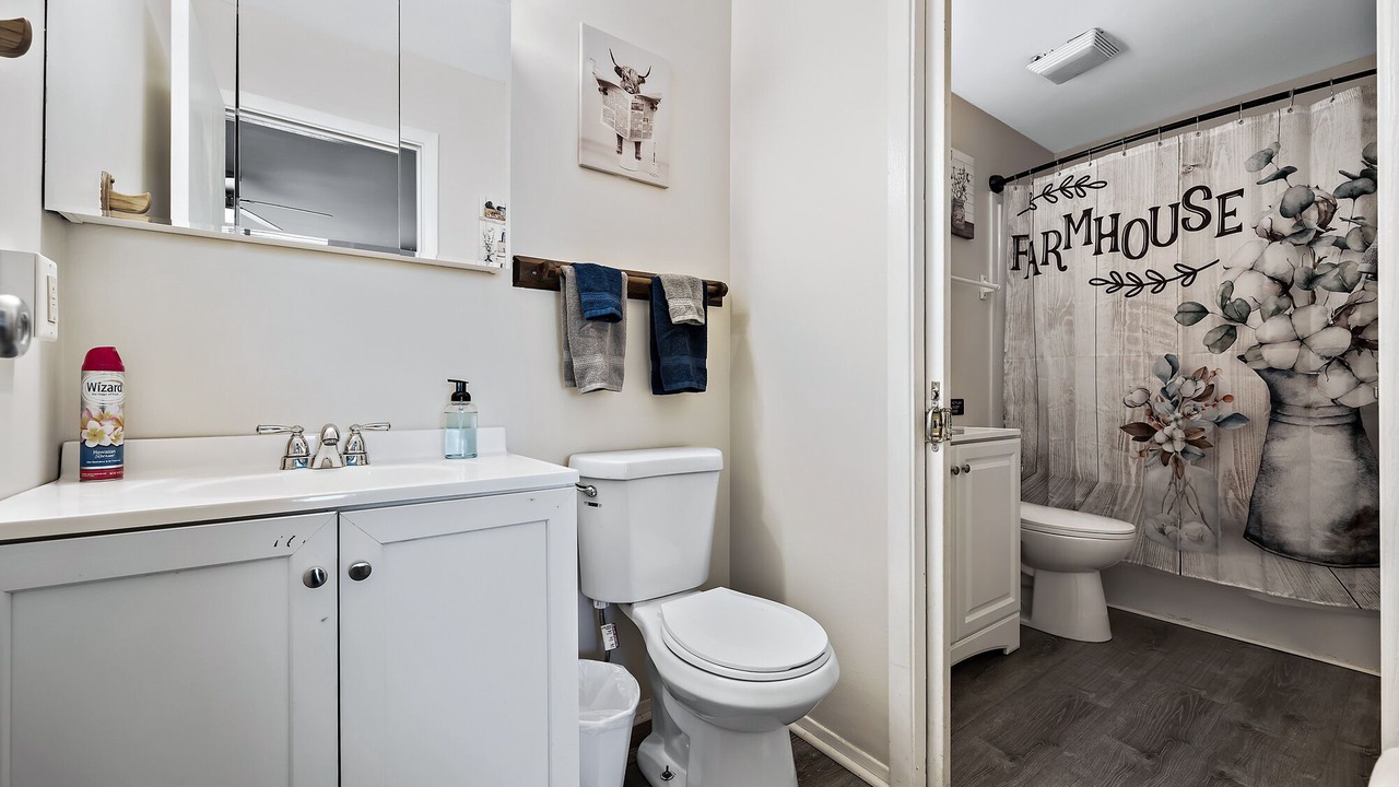 Photo of Bathroom in Boulder Hill
