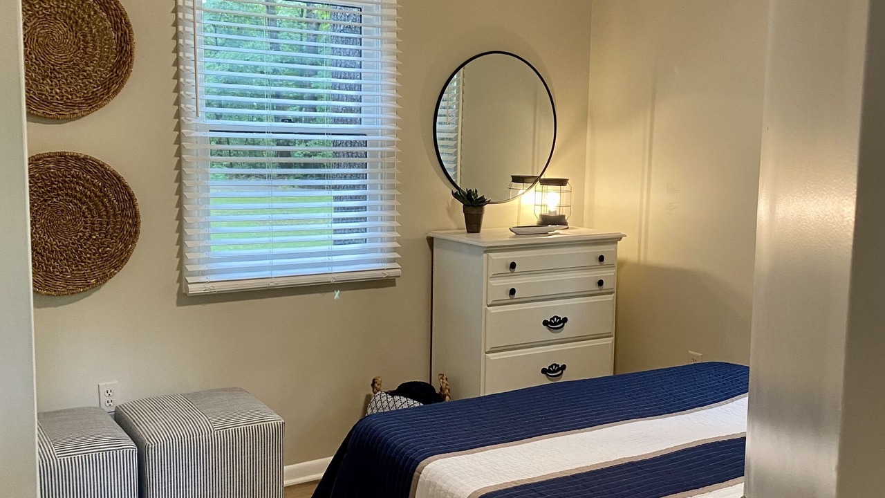 Photo of Bedroom in Effingham