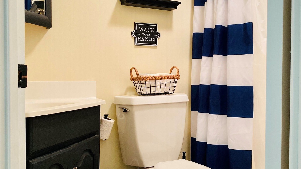 Photo of Bathroom in Effingham