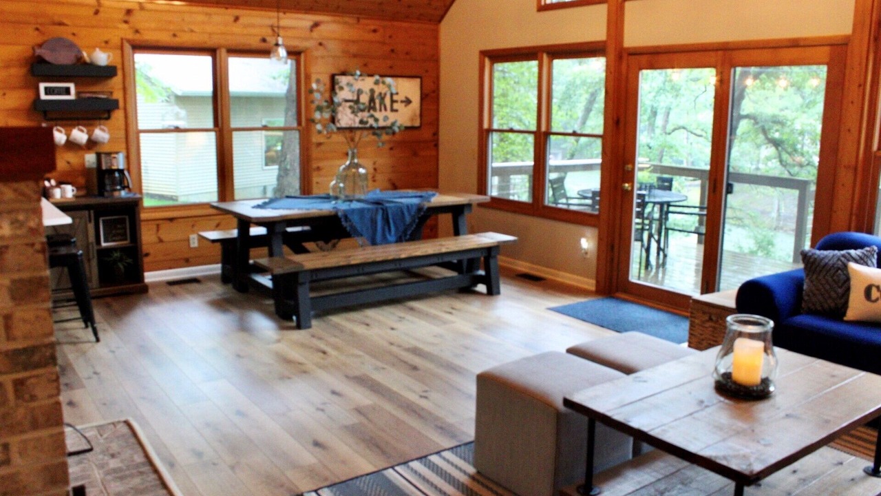 Photo of Livingroom in Effingham