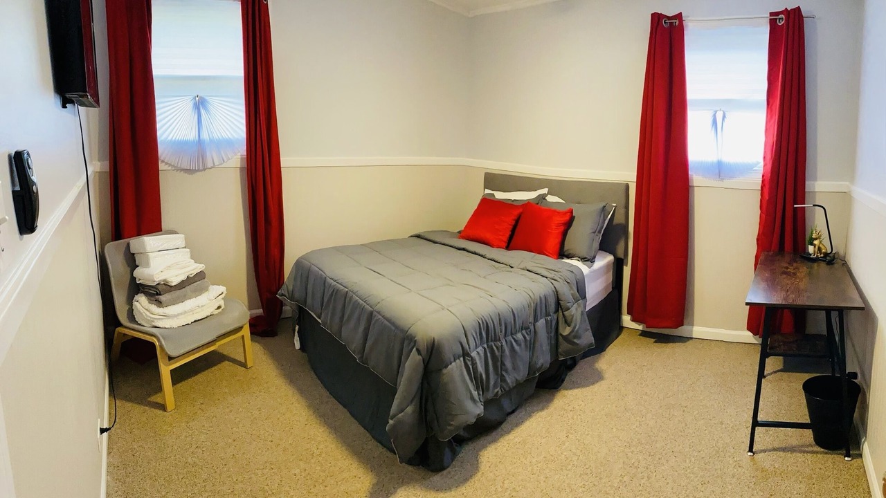 Photo of Bedroom in Homewood