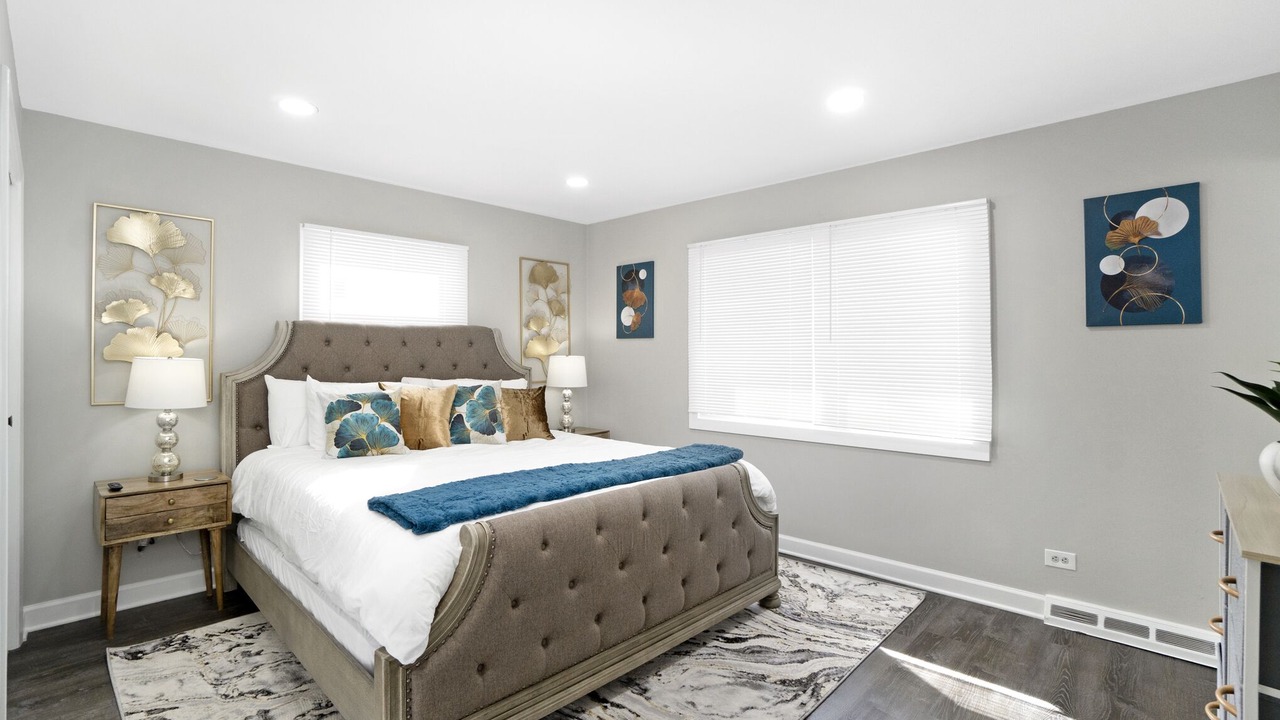 Photo of Bedroom in Elk Grove Village