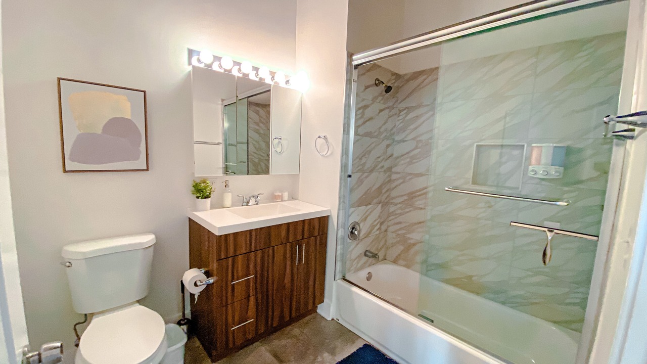 Photo of Bathroom in Near South Side