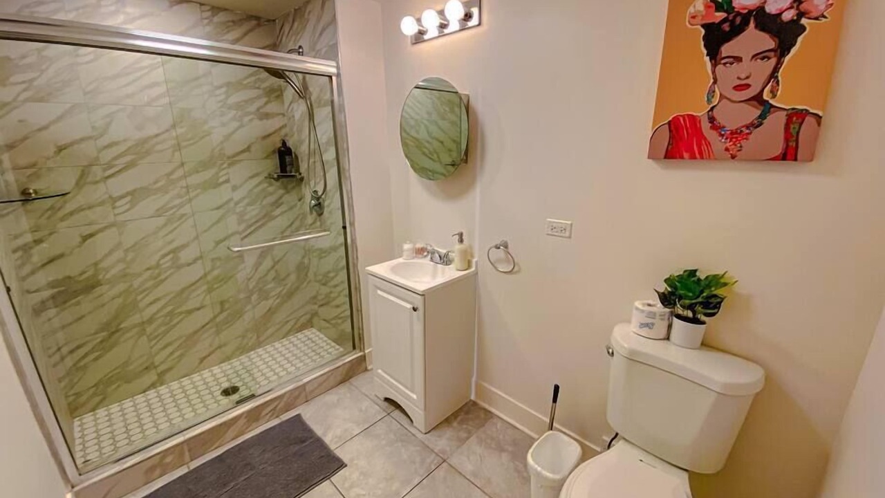 Photo of Bathroom in Near South Side