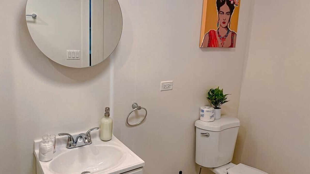 Photo of Bathroom in Near South Side