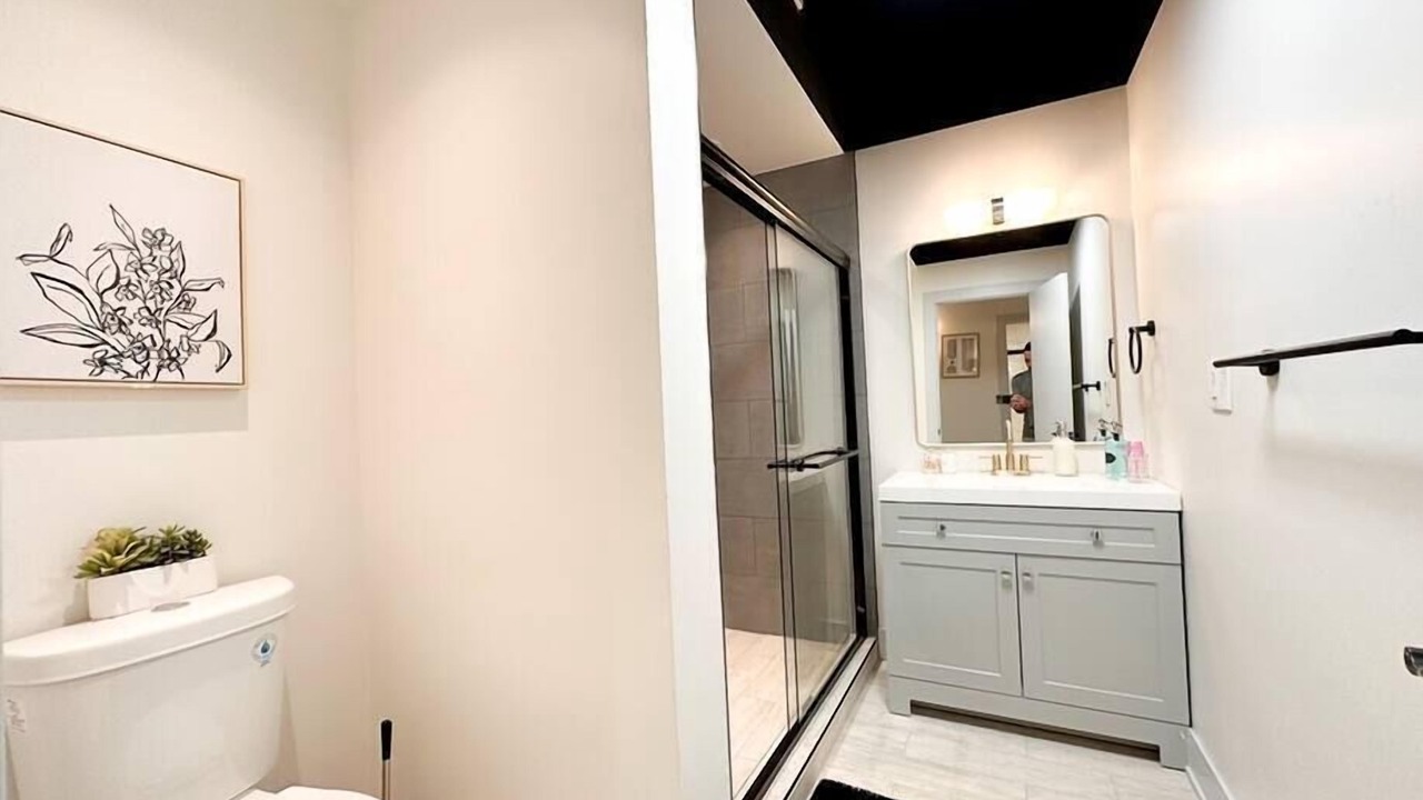 Photo of Bathroom in Near South Side