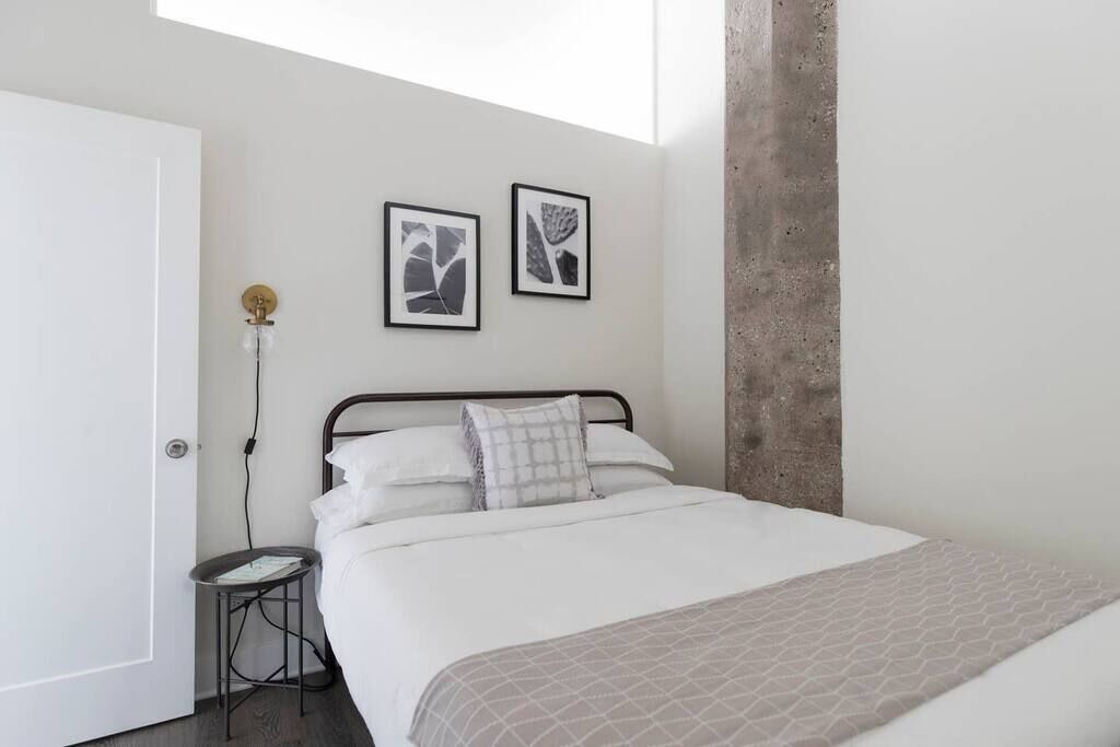 Photo of Bedroom in Near South Side