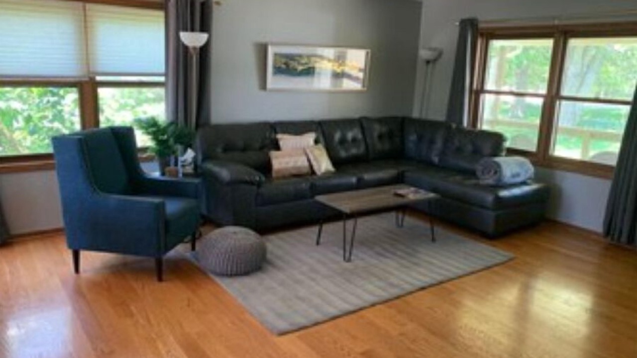 Photo of Livingroom in Apple River