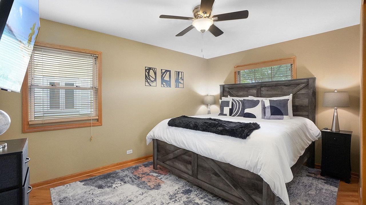 Photo of Bedroom in Elk Grove Village