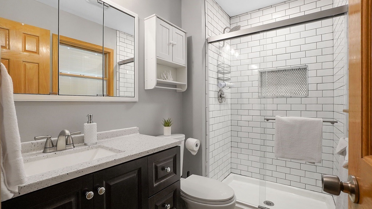 Photo of Bathroom in Elk Grove Village