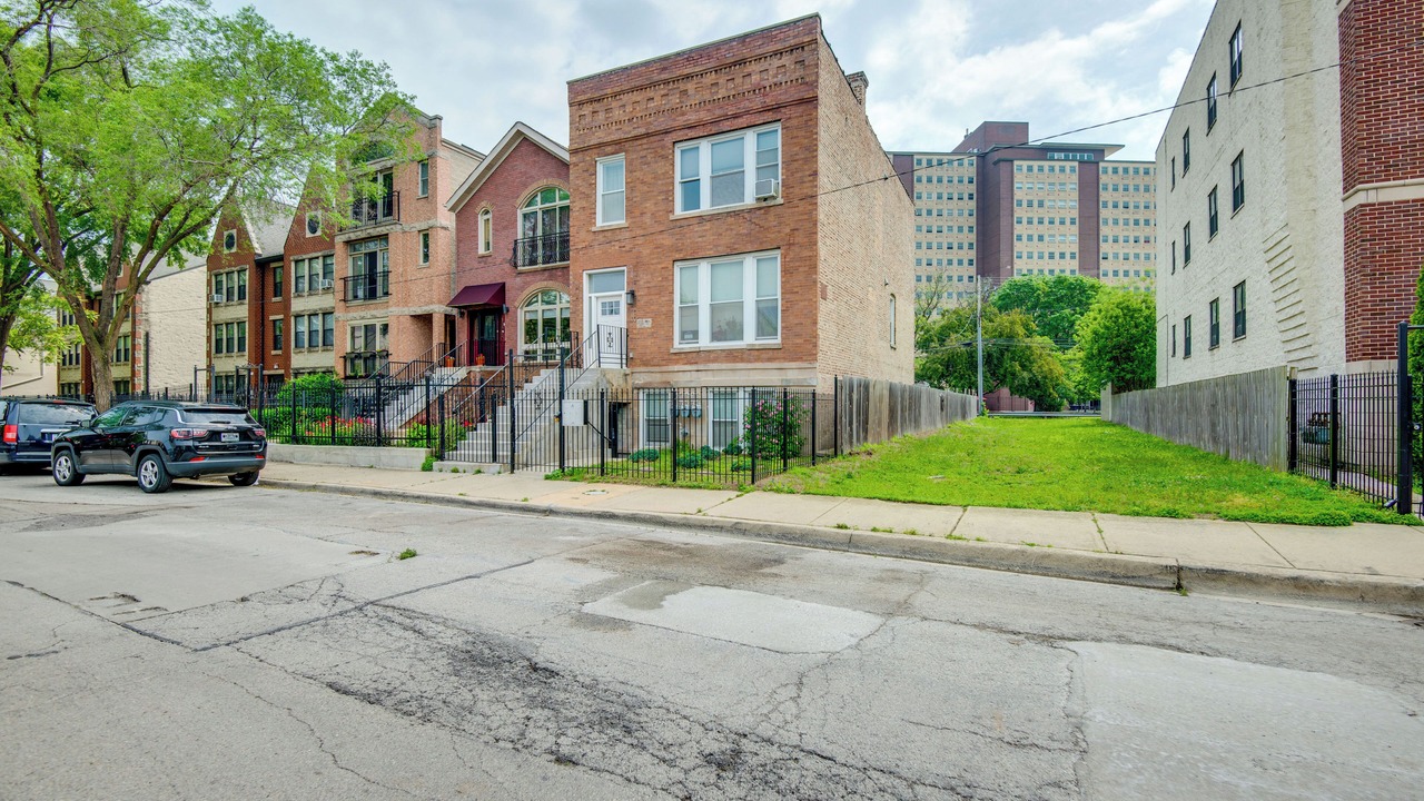 Photo of Outdoor in Grand Boulevard