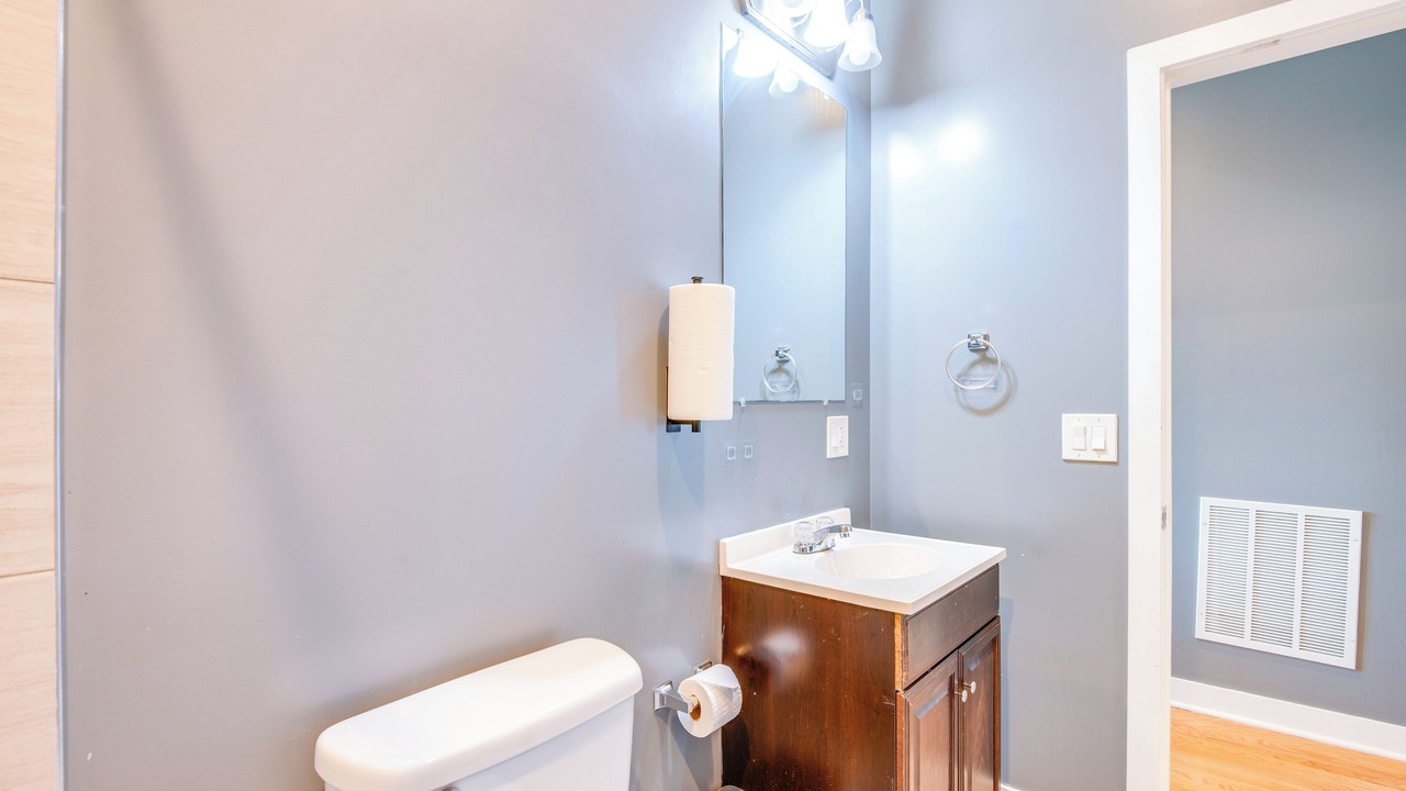 Photo of Bathroom in Grand Boulevard