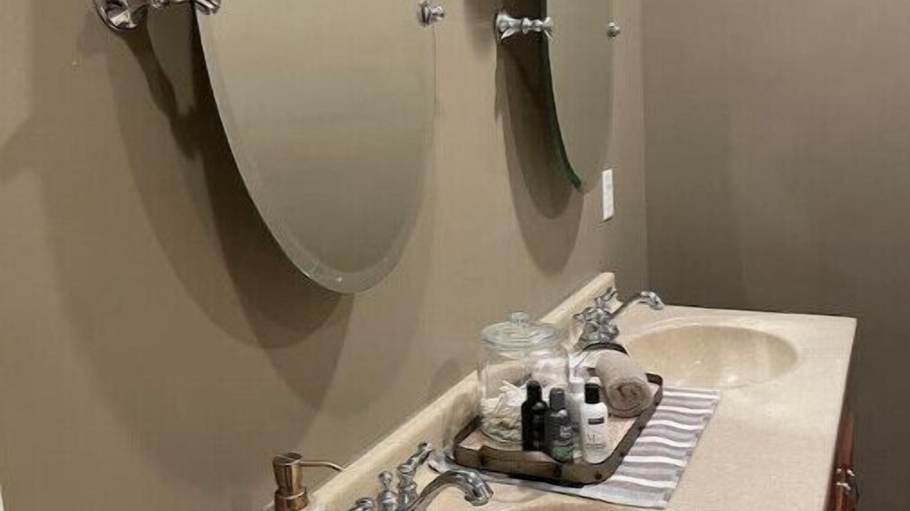 Photo of Bathroom in Utica