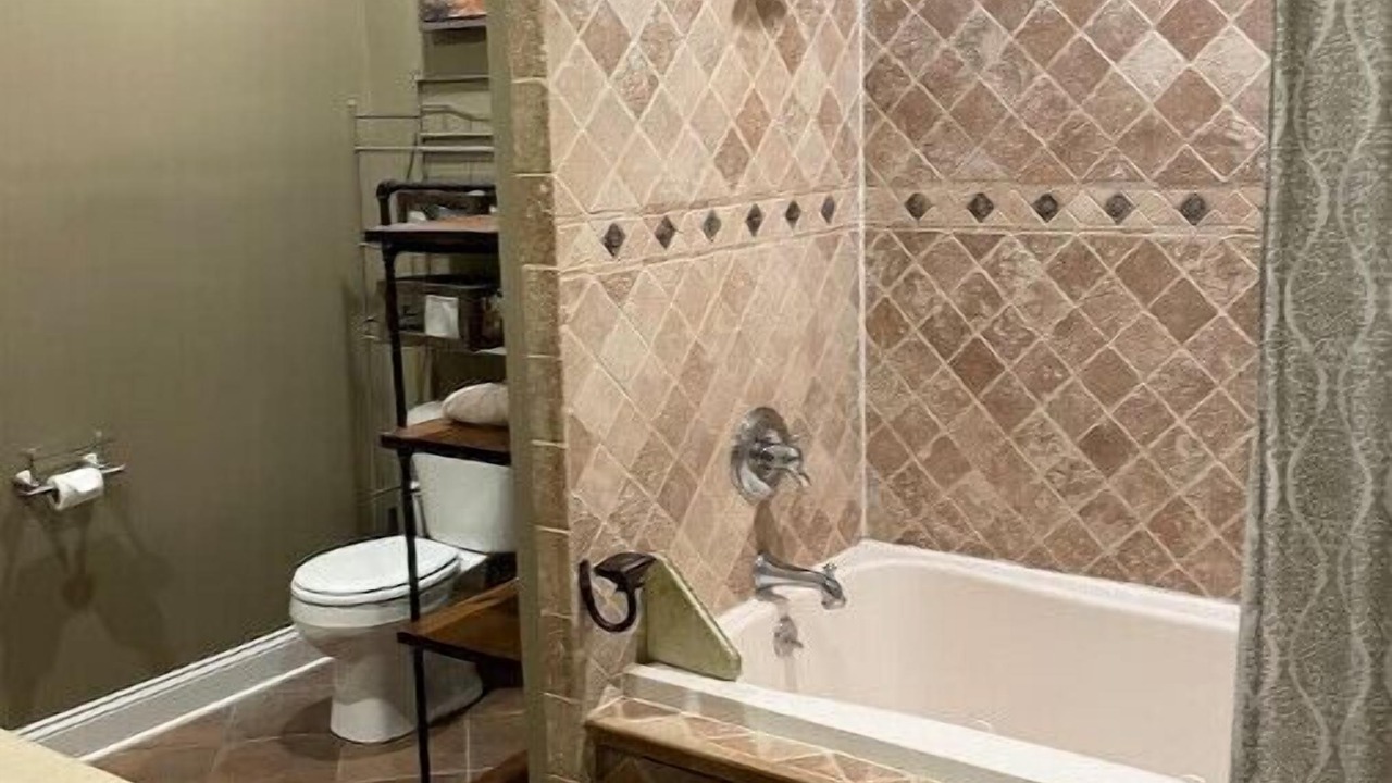 Photo of Bathroom in Utica