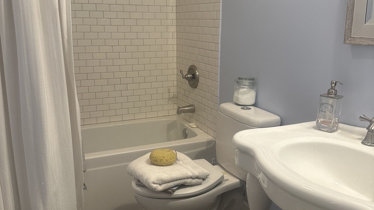 Photo of Bathroom in Putnam