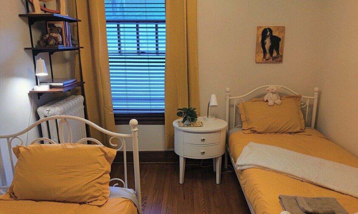 Photo of Bedroom in Oak Park