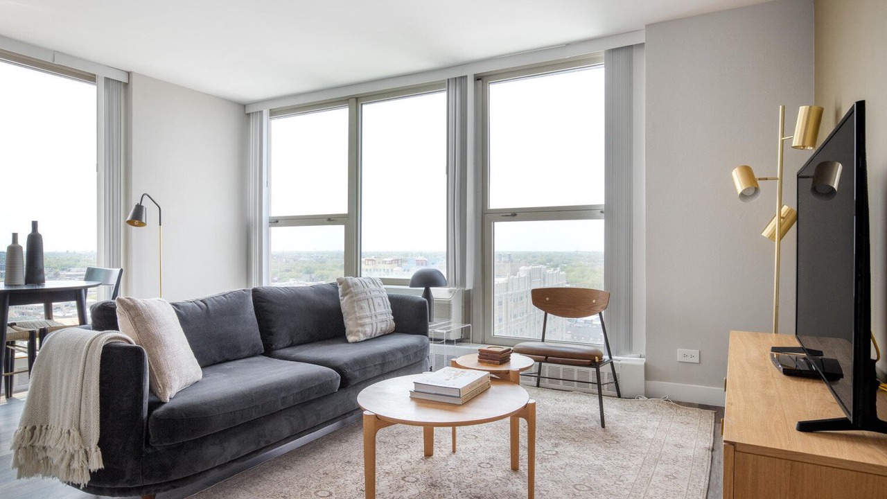 Photo of Livingroom in Edgewater Beach