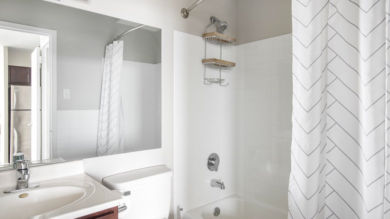Photo of Bathroom in Edgewater Beach
