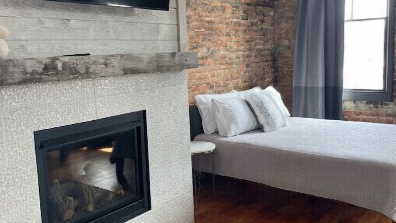 Photo of Bedroom in Utica