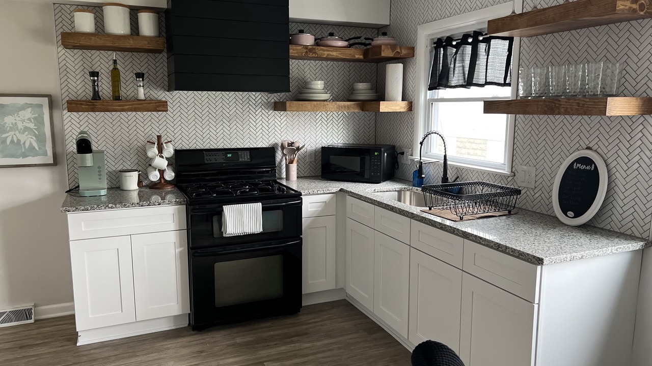 Photo of Kitchen in DeKalb