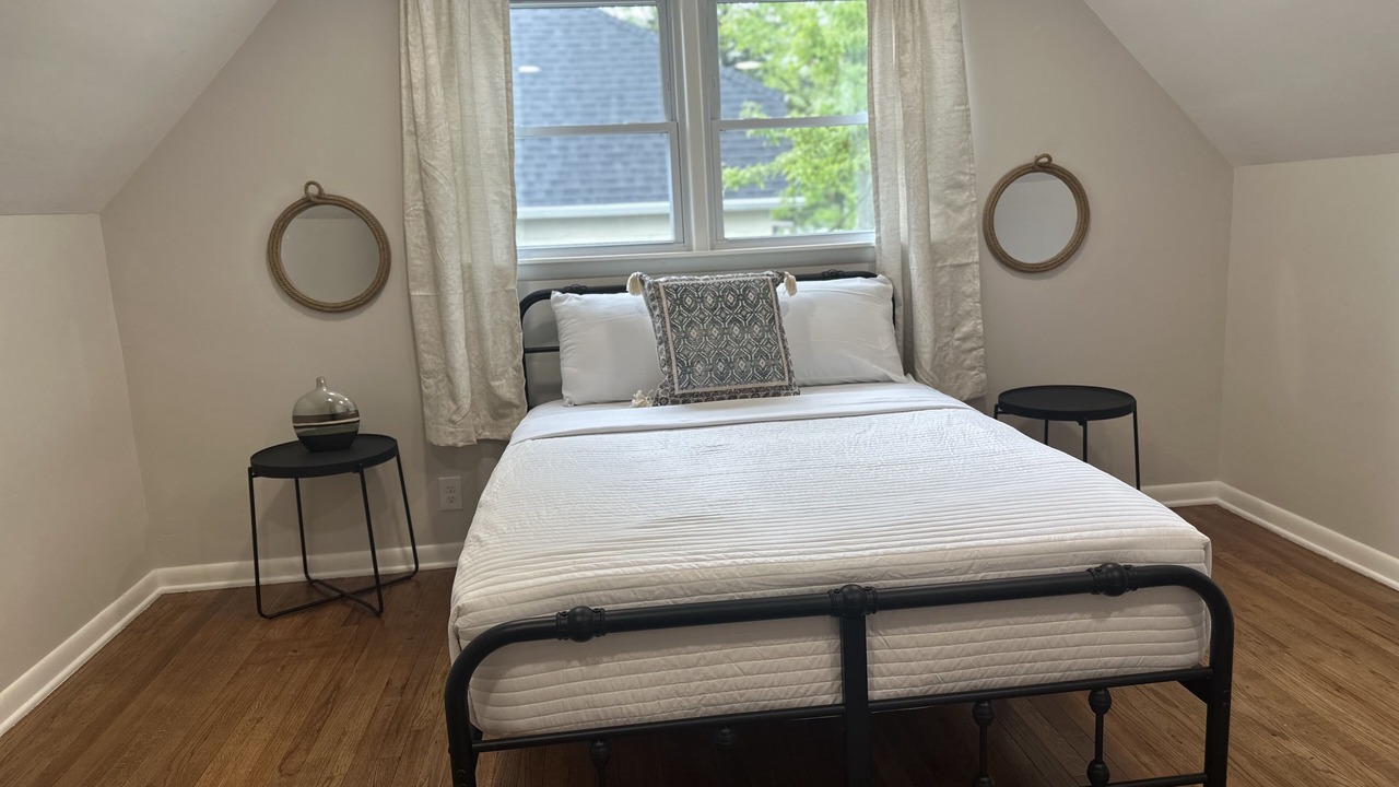 Photo of Bedroom in DeKalb