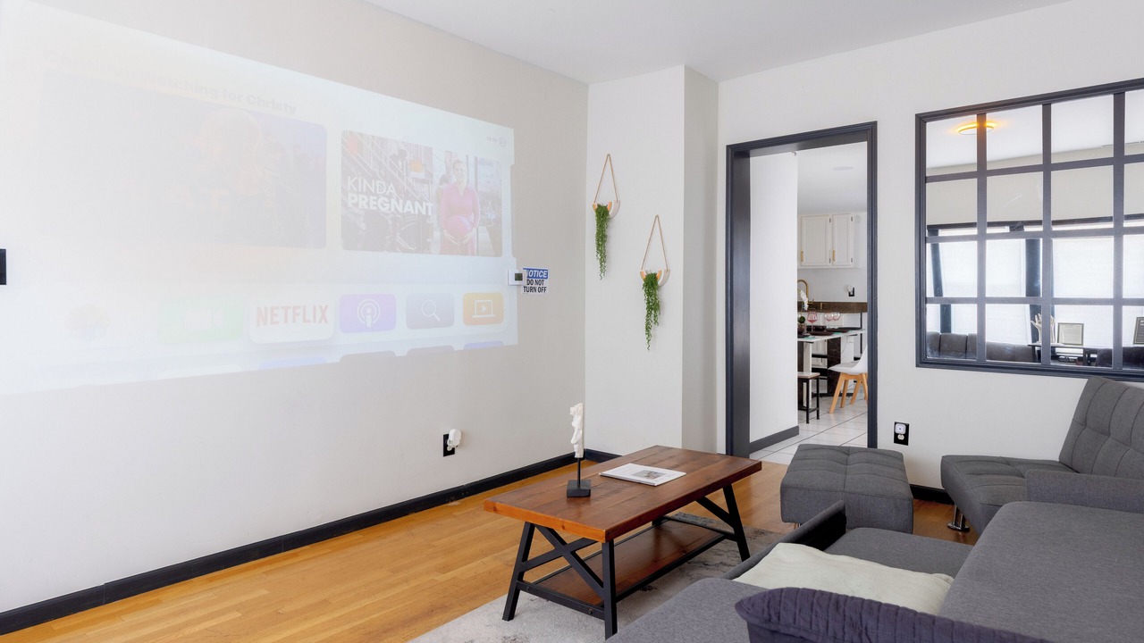 Photo of Livingroom in Bridgeport