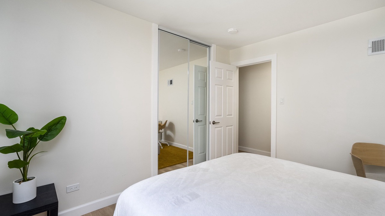 Photo of Bedroom in Skokie