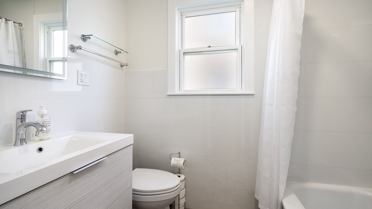 Photo of Bathroom in Skokie