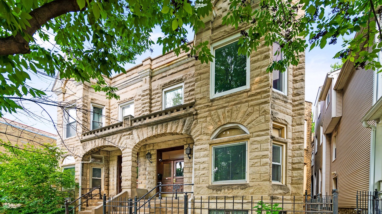 Photo of Outdoor in Lakeview