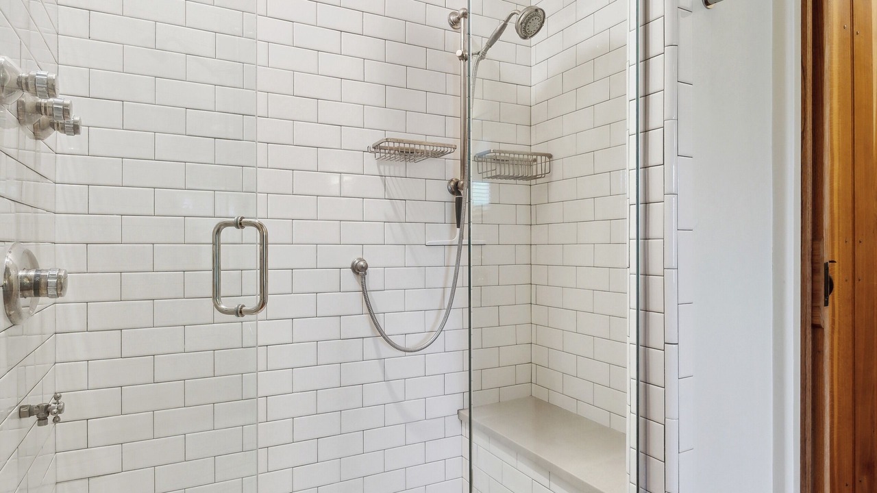Photo of Bathroom in Forestview