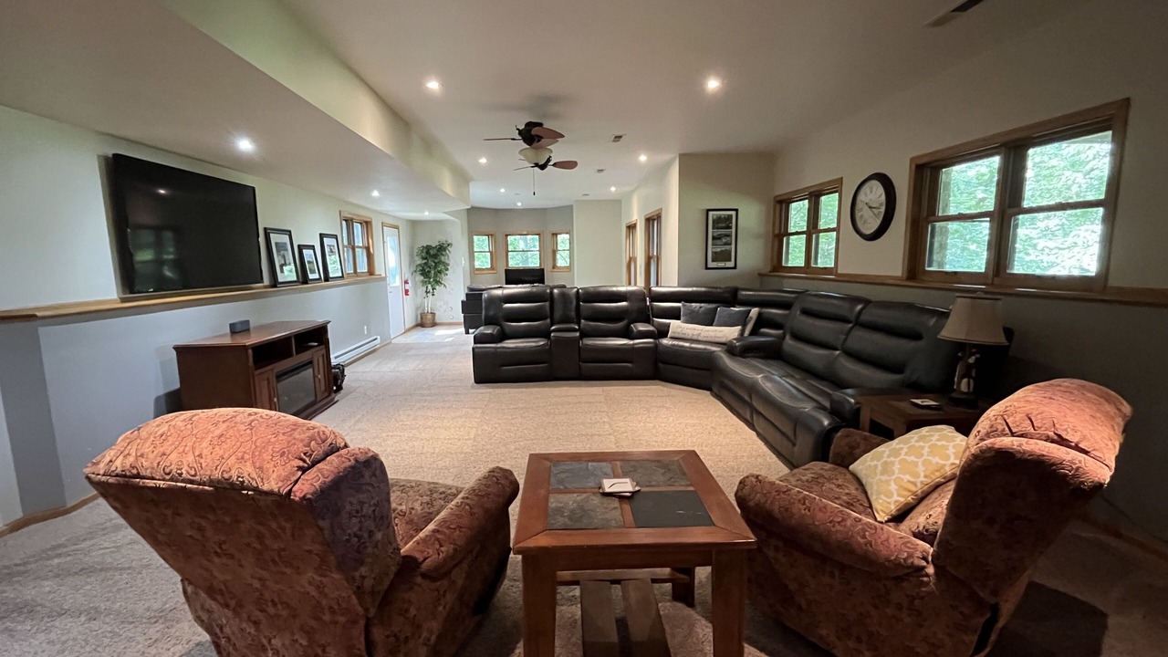 Photo of Livingroom in The Galena Territory