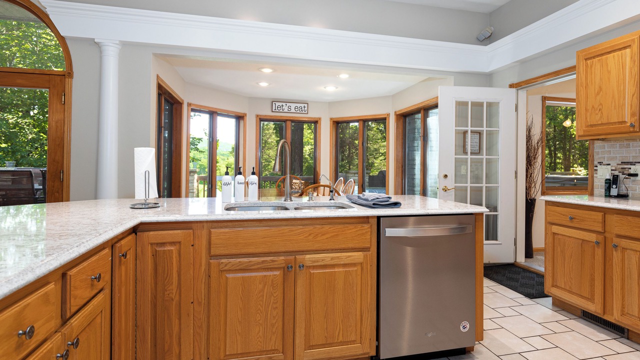Photo of Kitchen in The Galena Territory