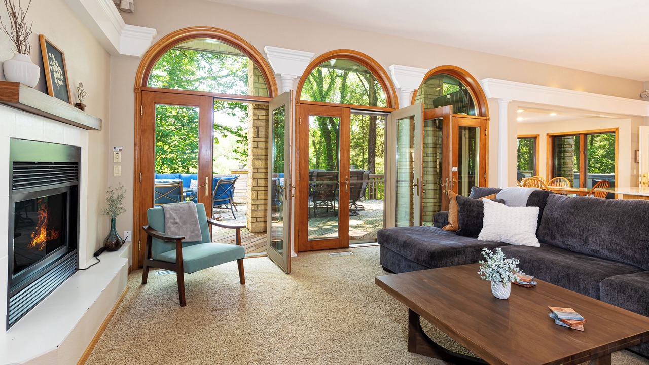 Photo of Livingroom in The Galena Territory