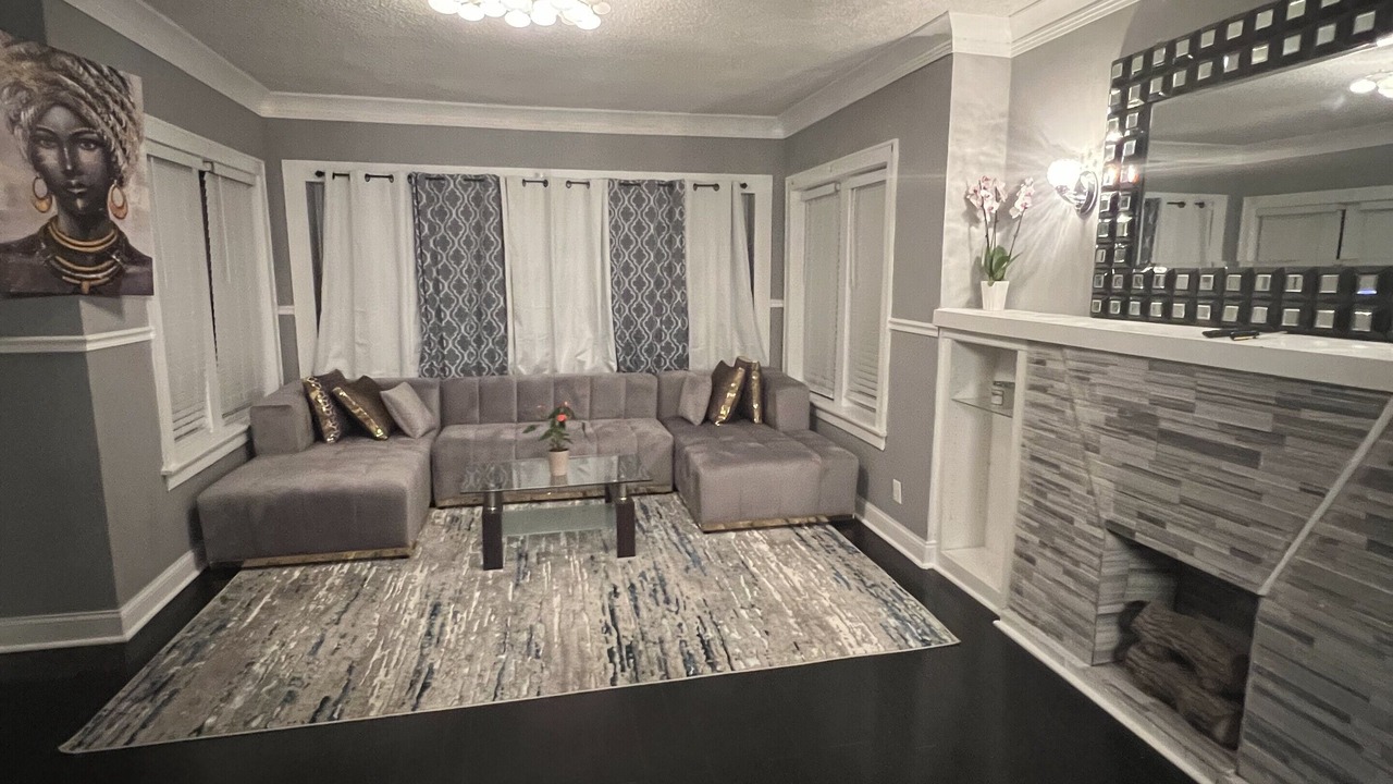 Photo of Bedroom in Greater Grand Crossing