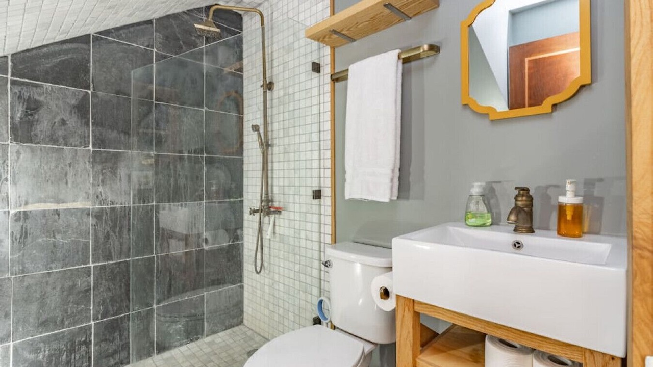 Photo of Bathroom in West Peoria