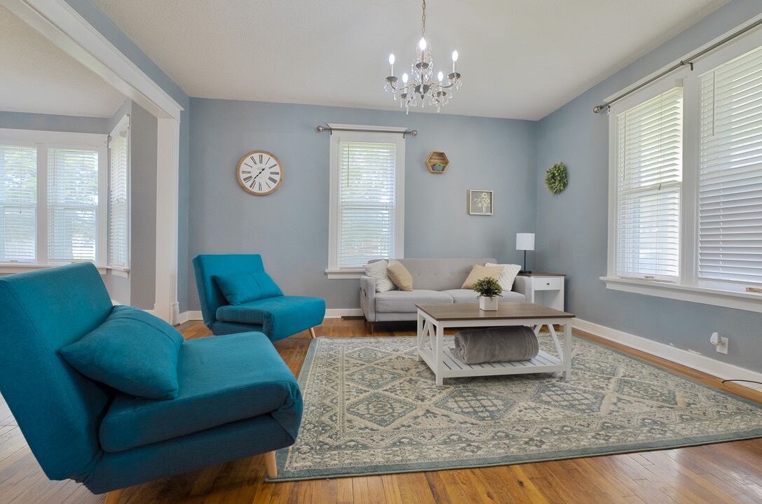 Photo of Livingroom in Hamilton