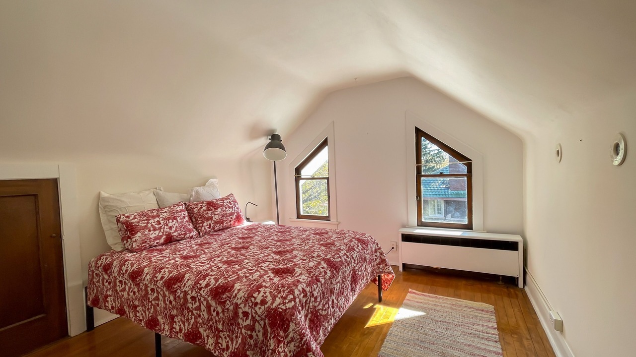 Photo of Bedroom in Waukegan