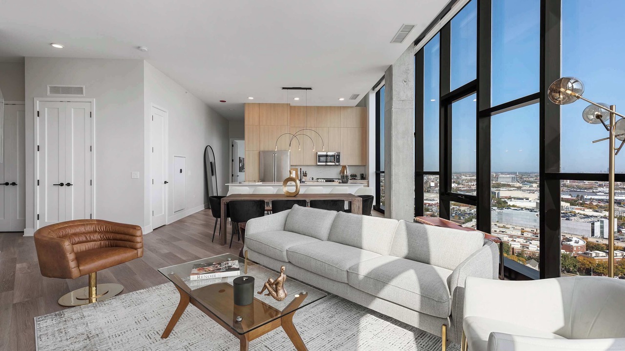 Photo of Livingroom in River West