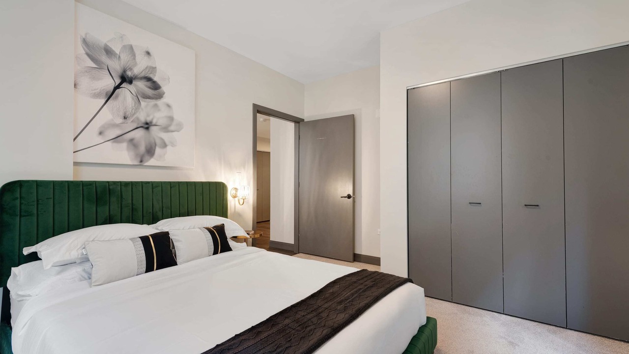 Photo of Bedroom in Downtown Chicago