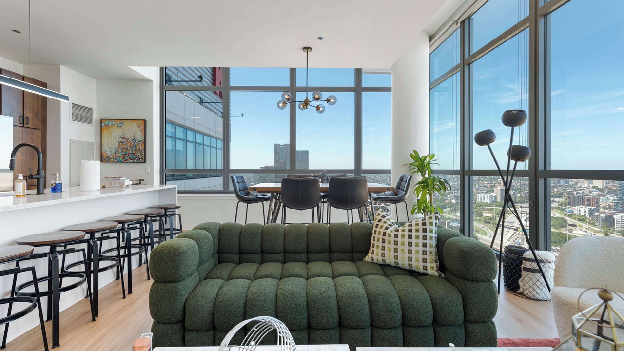 Photo of Livingroom in Downtown Chicago