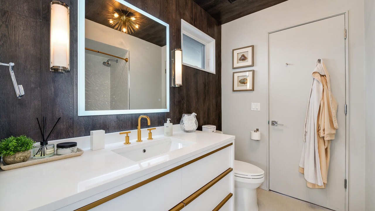 Photo of Bathroom in West Town