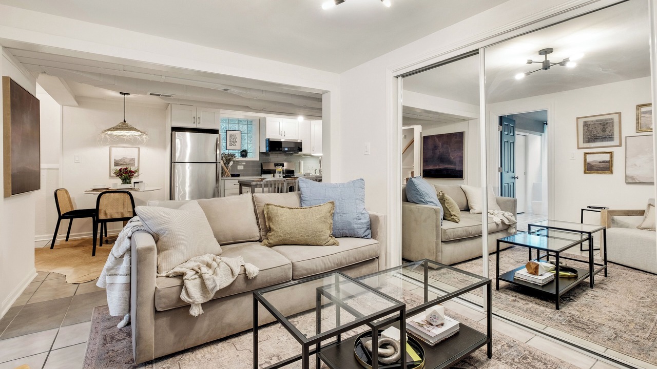 Photo of Livingroom in West Ridge