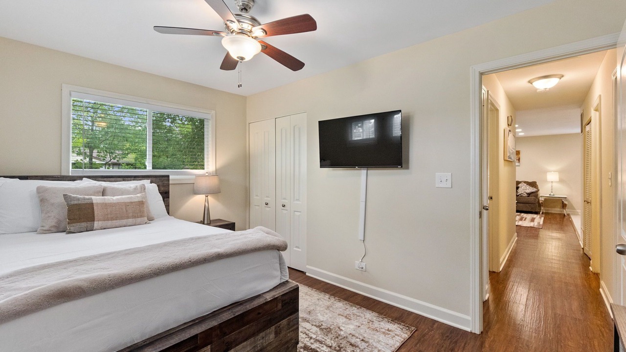 Photo of Bedroom in Wheeling