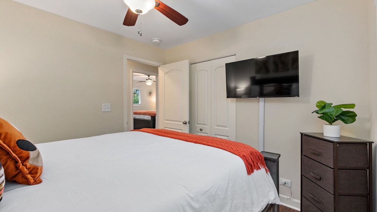 Photo of Bedroom in Wheeling