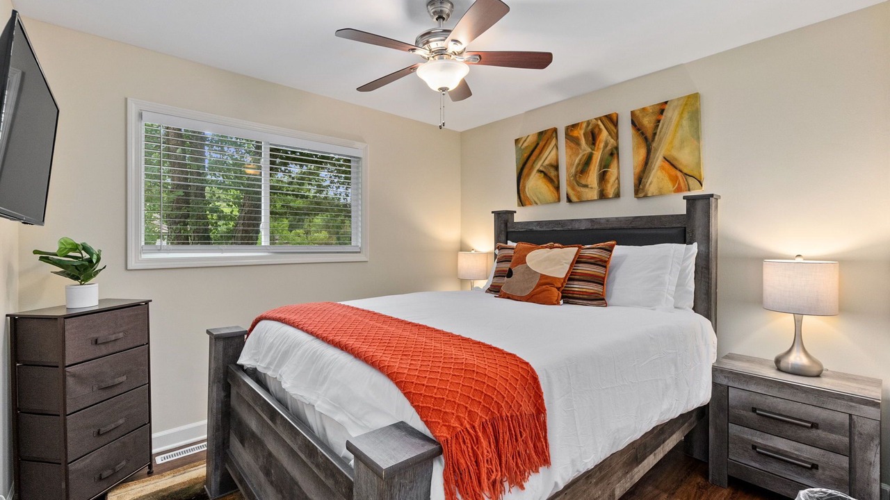 Photo of Bedroom in Wheeling