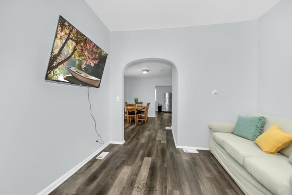 Photo of Livingroom in North Chicago