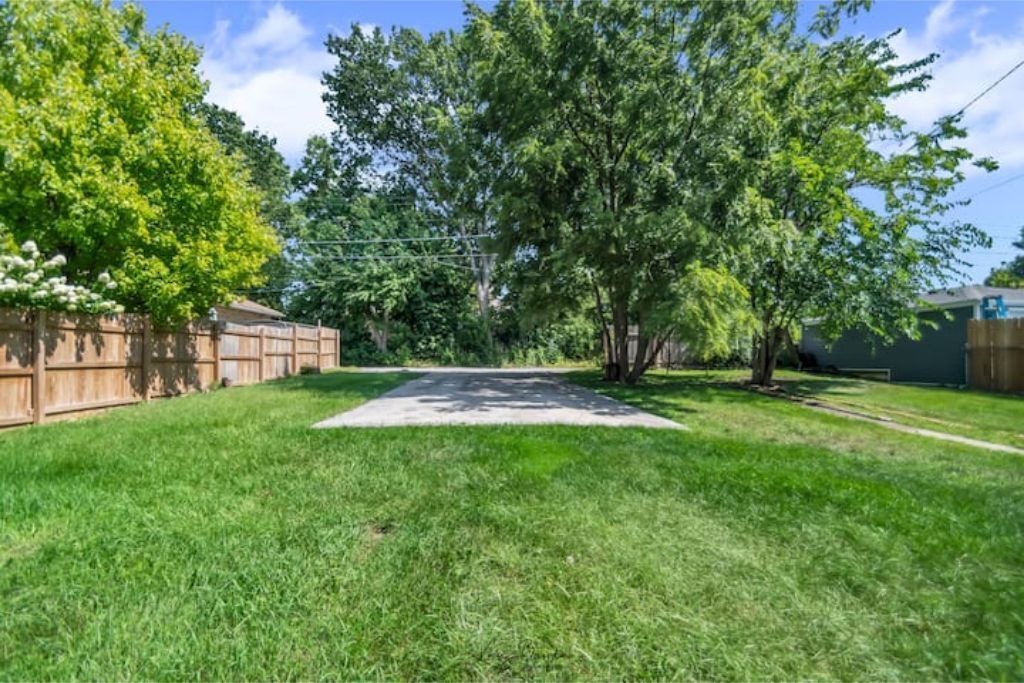 Photo of Outdoor in North Chicago